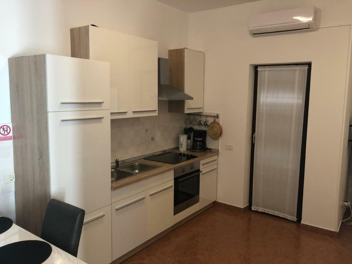 Apartment Vesna Veleniki Luaran gambar