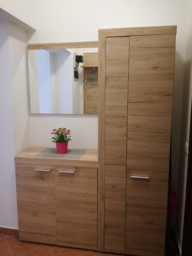 Apartment Vesna Veleniki Luaran gambar
