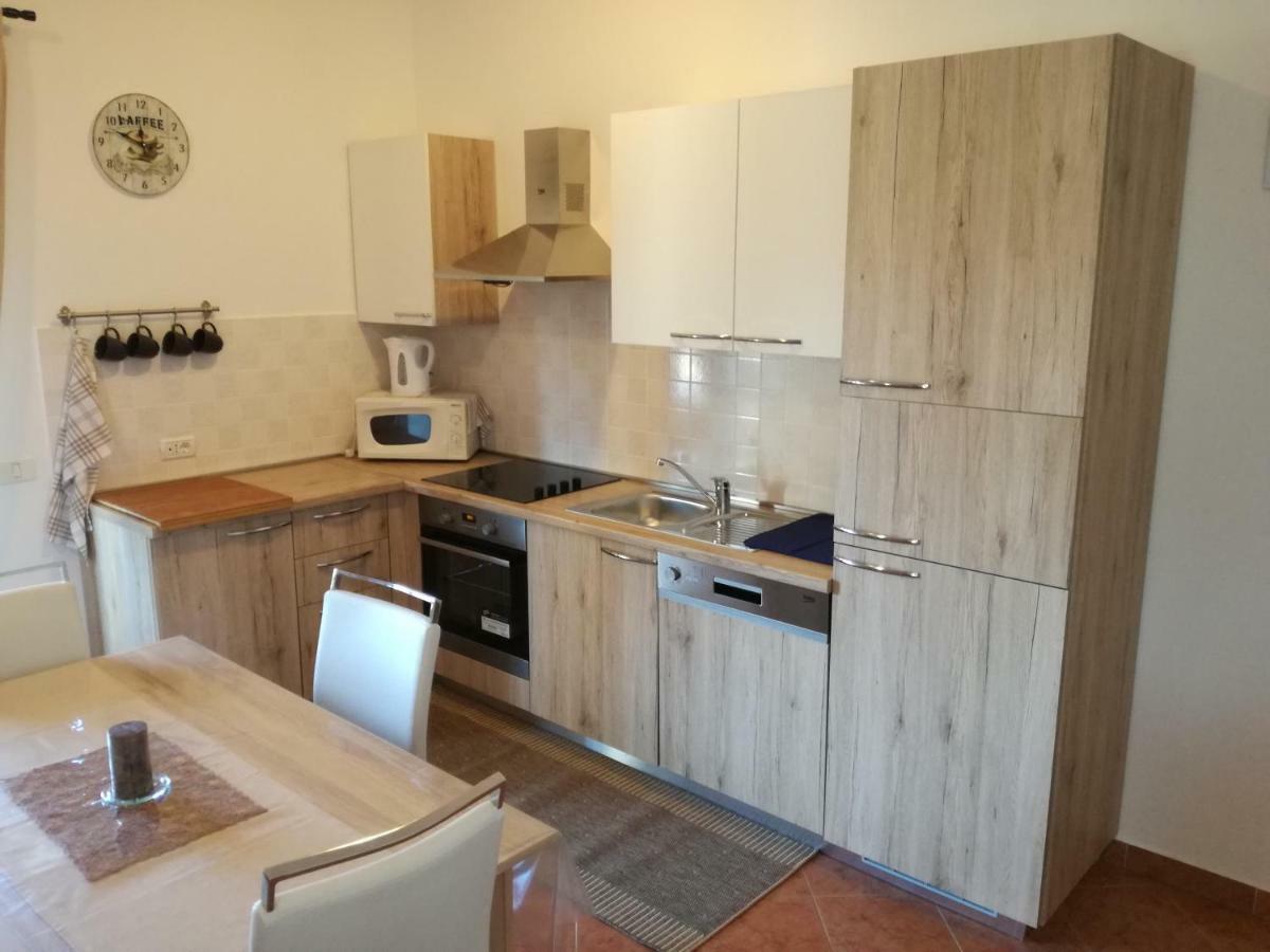 Apartment Vesna Veleniki Luaran gambar
