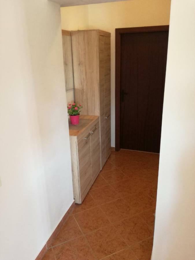 Apartment Vesna Veleniki Luaran gambar