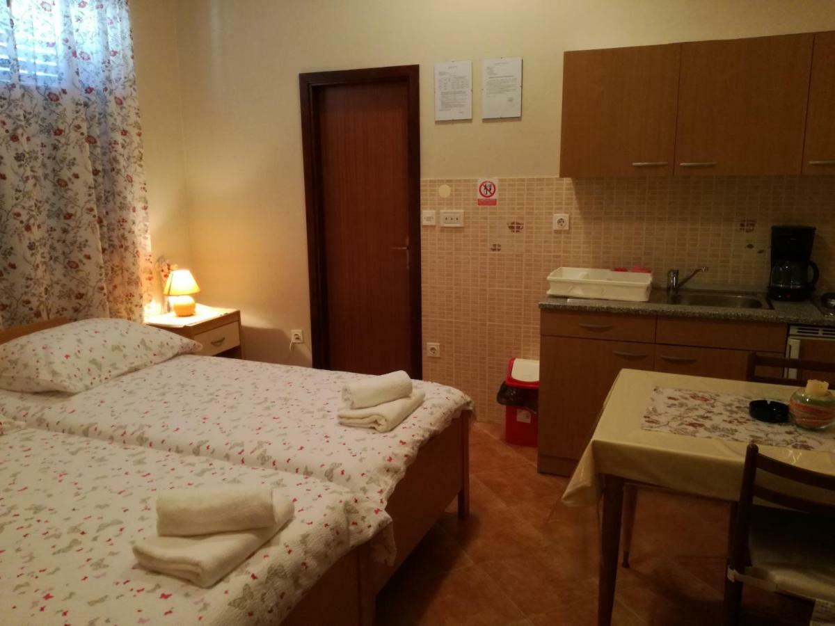 Apartment Vesna Veleniki Luaran gambar