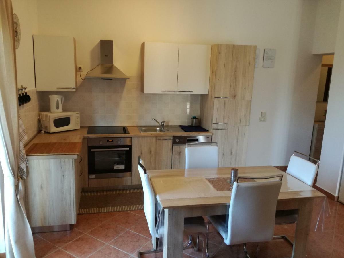 Apartment Vesna Veleniki Luaran gambar
