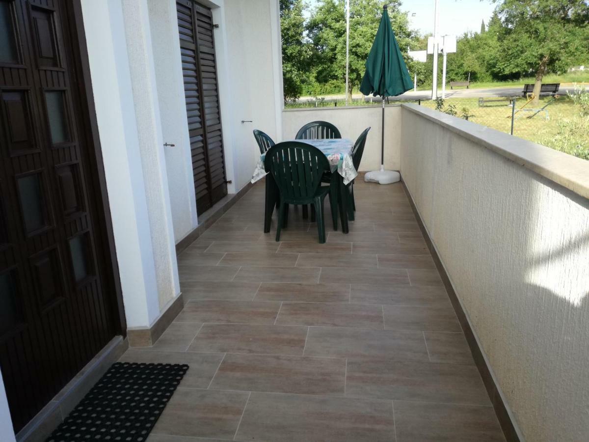 Apartment Vesna Veleniki Luaran gambar